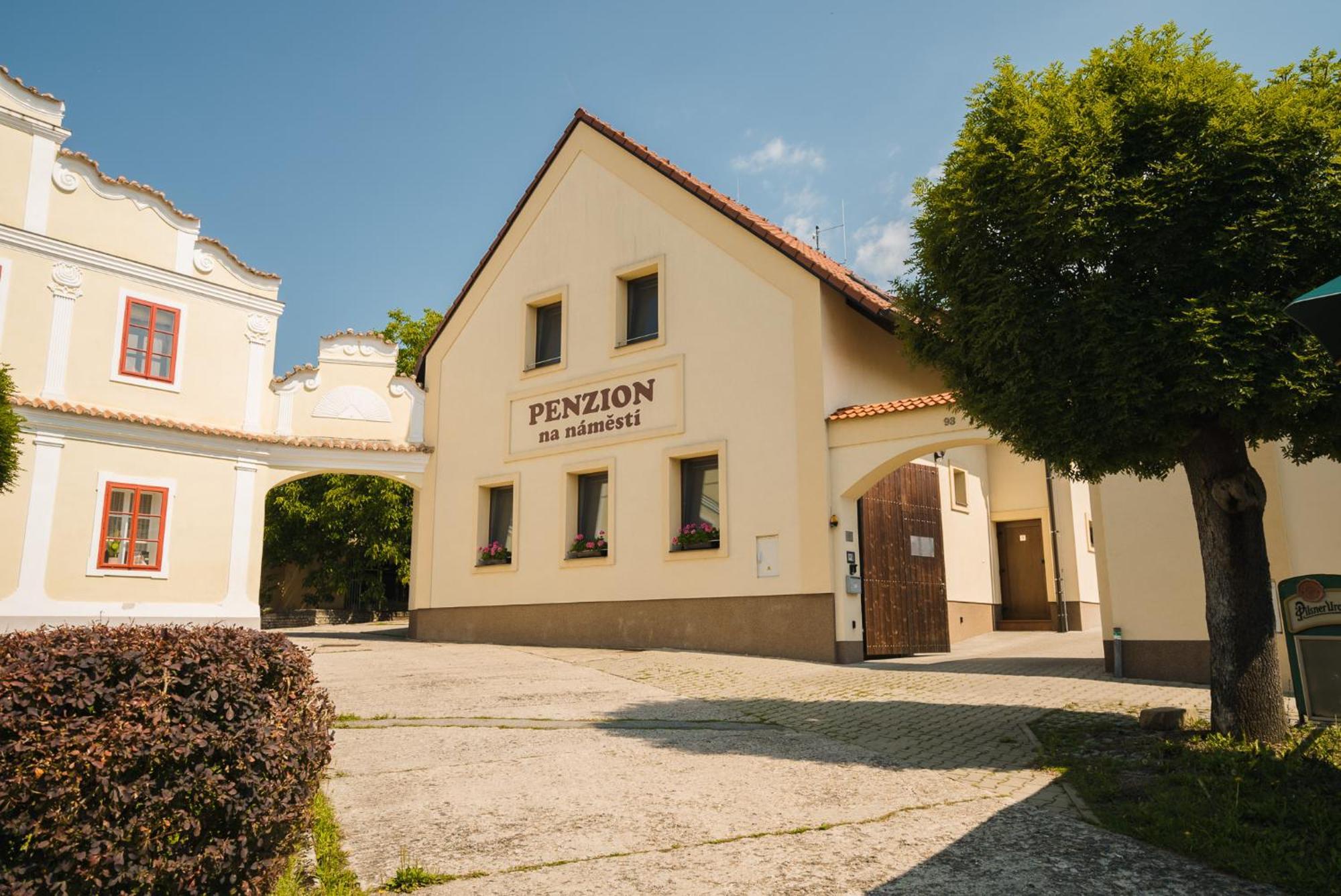 Penzion Sezemice Esterno foto